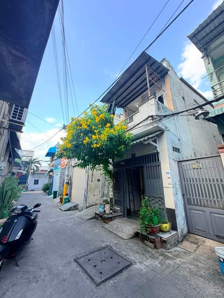 Bán nhà 2 tầng 3,4x13m giá 3,48 tỷ hẻm 5m đường hiệp thành 26