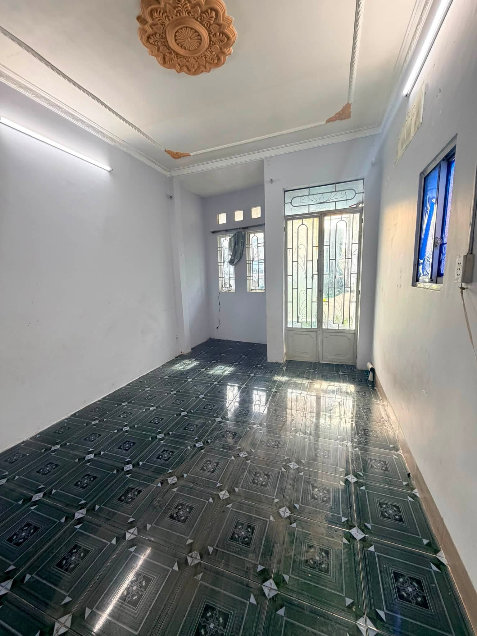 Bán nhà 2 tầng 3,4x13m giá 3,48 tỷ hẻm 5m đường hiệp thành 26