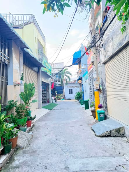 Bán nhà 2 tầng 3,4x13m giá 3,48 tỷ hẻm 5m đường hiệp thành 26