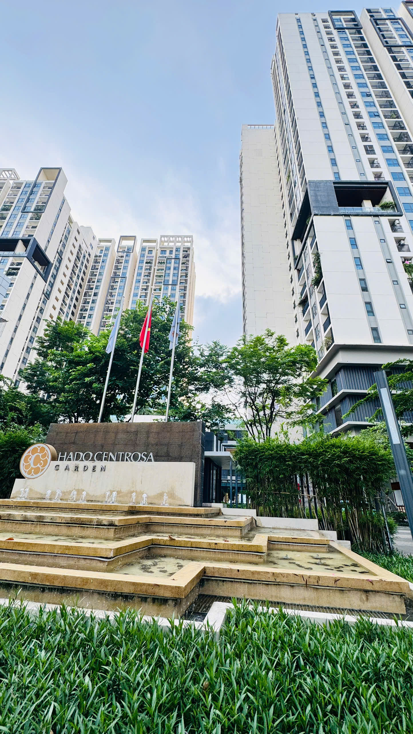 BÁN SIÊU PHẨM TÒA NHÀ 7 TẦNG CÓ HẦM - MẶT TIỀN KD ĐƯỜNG 3/2, QUẬN 10 - ĐANG KINH DOANH THẨM MỸ MEGA KOREA DÒNG TIỀN 10.000$/TH* LH GIANG GIANG: 093.86.76.685-3