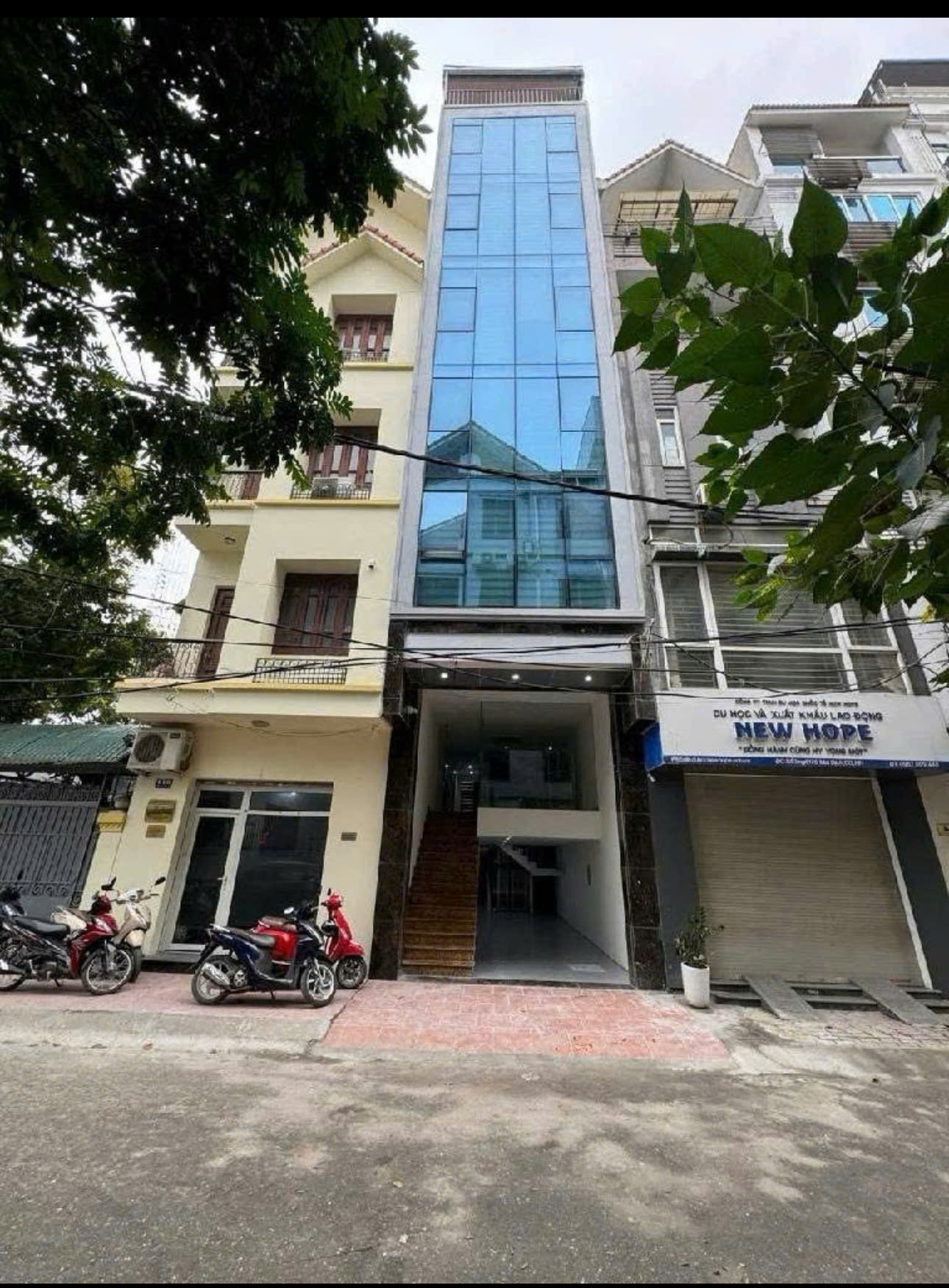 MỸ ĐÌNH - NGUYỄN HOÀNG - MẶT PHỐ KINH DOANH - VỈA HÈ - Ô TÔ TRÁNH - 50M2 - 5T - 17.5 TỶ