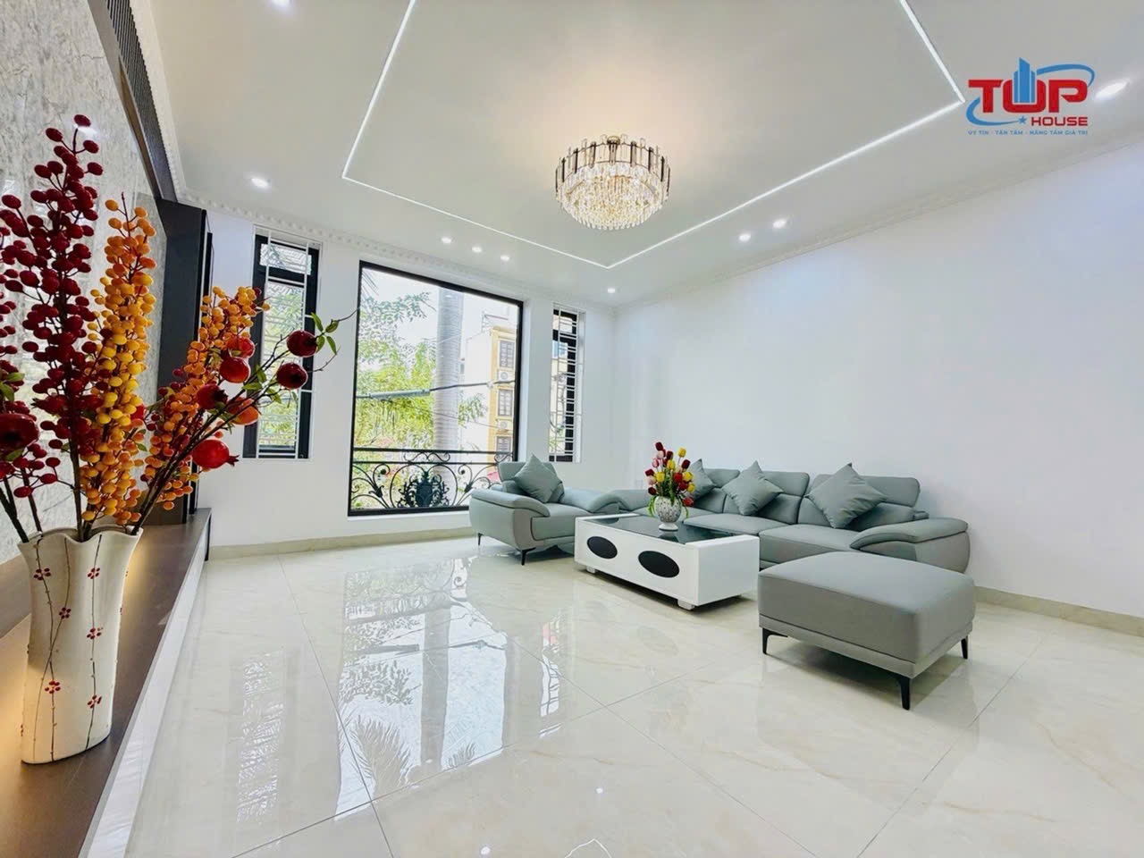 NHÀ XÂY MỚI  ĐƯỜNG THÔNG LẠCH TRAY  THANG MÁY NHẬP KHẨU