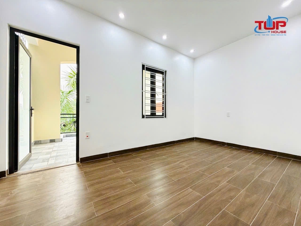 NHÀ XÂY MỚI  ĐƯỜNG THÔNG LẠCH TRAY  THANG MÁY NHẬP KHẨU-3
