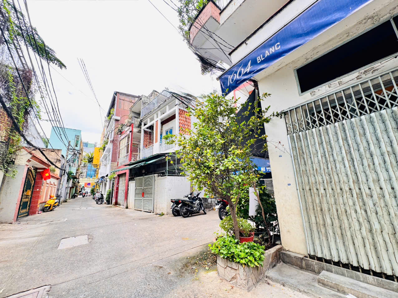 QUẬN 3: CHỦ 1 ĐỜI XƯA 0938676685 BÁN NHÀ 3 TẦNG CĂN GÓC 2 MẶT TIỀN HXH 8M VÕ THỊ SÁU, P.XUÂN HÒA- DT ĐẸP 5M*14M VUÔNG VỨC- CHỈ 18,5T- KHAI THÁC CHDV ĐỈNH NGAY NHÀ THỜ TÂN ĐỊNH & CHỢ ĐÓN LƯỢT KHÁCH DU LỊCH LỚN