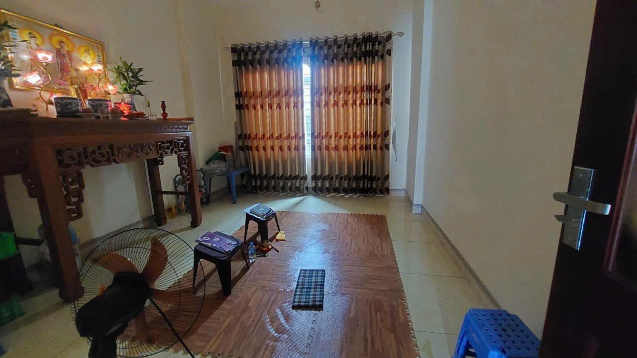 Giá hạ từ 4.8 tỷ còn 4.15 tỷ, 45m2, mt4m, 4T, 4.15 tỷ, Đông Anh, gần ô tô, ngay cổng KCN.