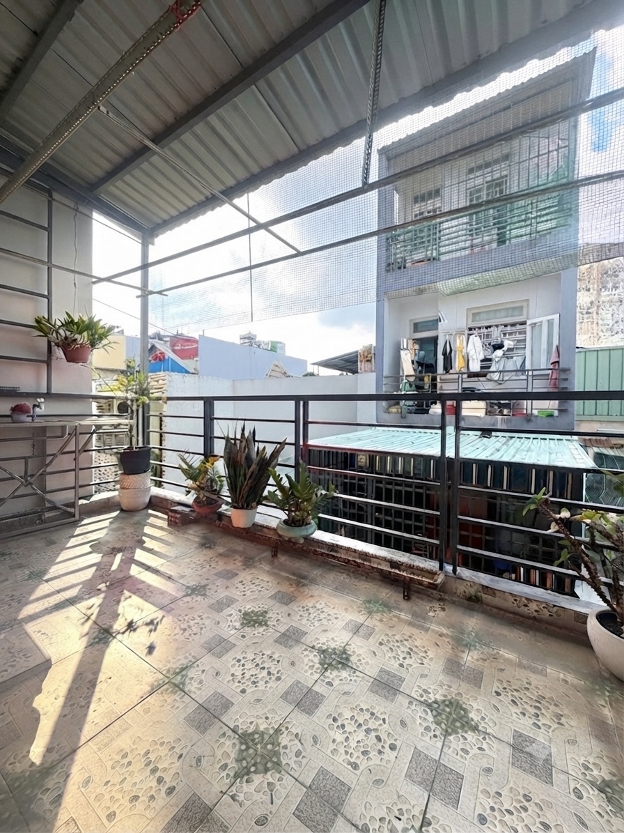 Bán nhà  60m2 -  Ngang 4m nở hậu 4.4m - 7PN - căn góc thoáng gần chợ Phạm Văn Hai-4