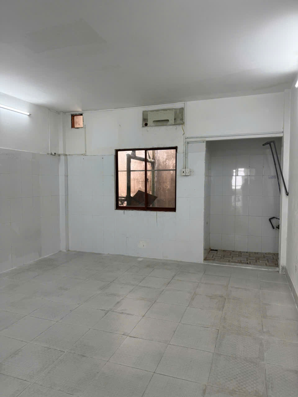 SIÊU PHẨM MẶT TIỀN CỘNG HÒA KINH DOANH SẦM UẤT – VỊ TRÍ VÀNG, DÒNG TIỀN CHO THUÊ LÊN ĐẾN 55 TRIỆU/THÁNG