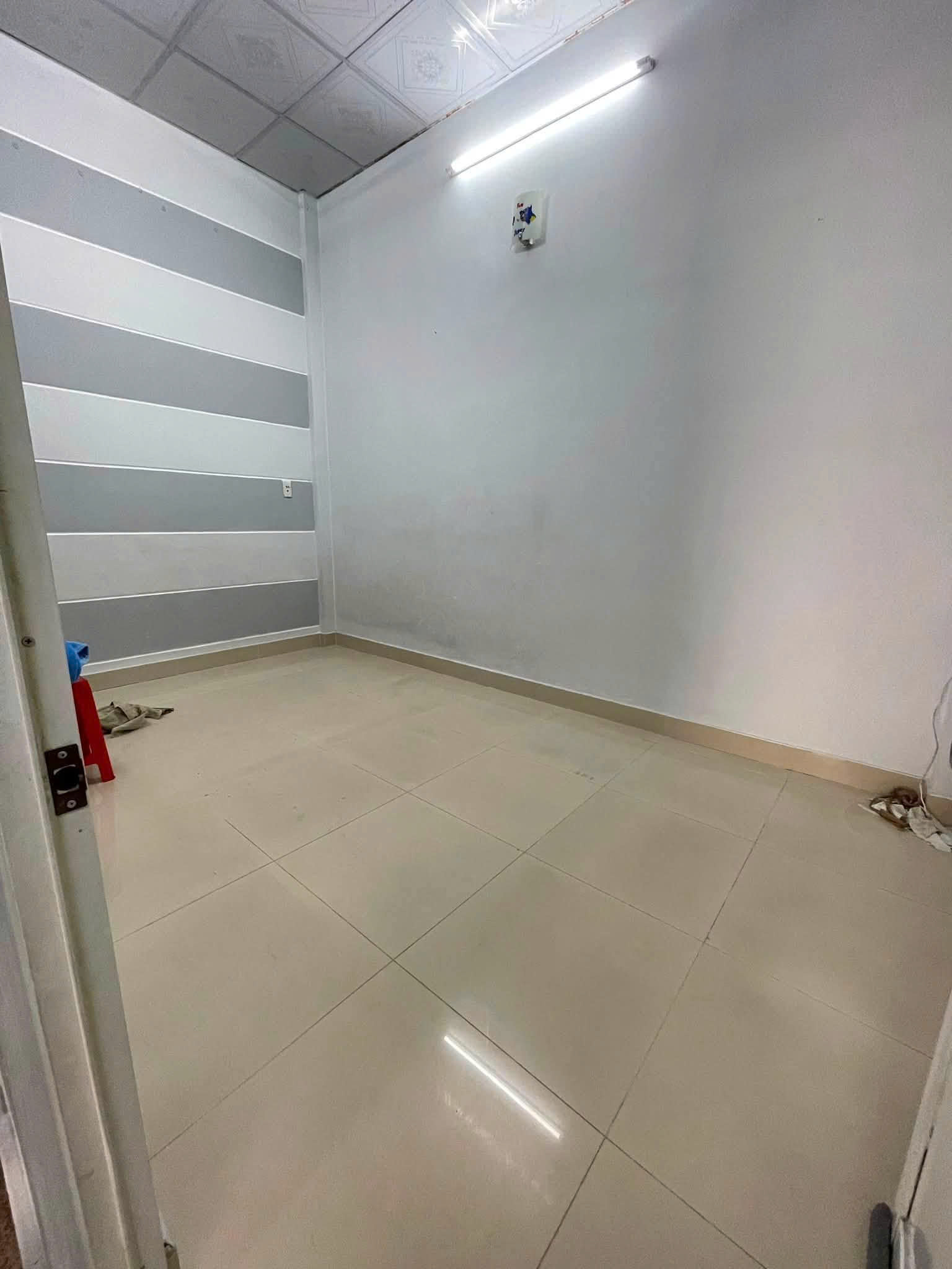 Bán nhà Mặt tiền Lê Cảnh Tuân - giao Nguyễn Sơn, 8,6x11m, 2 Tầng - 4PN, chỉ 12,8 Tỷ-4