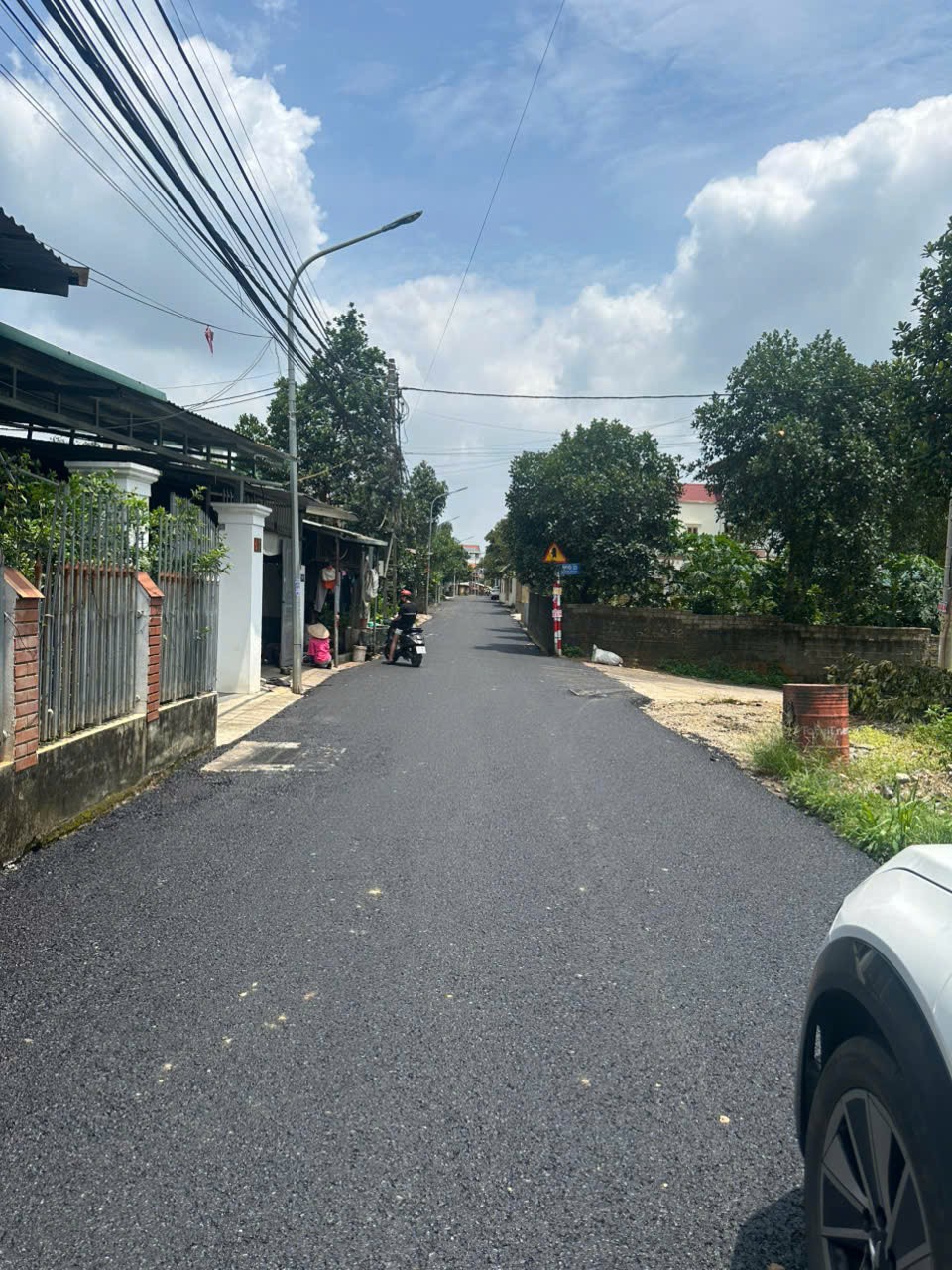 Cần Bán Nhanh Lô Góc 2 Mặt Tiền Đường Trục Chính Đồi Vua, Sơn Đông cũ - nay là Đoài Phương, Hà Nội