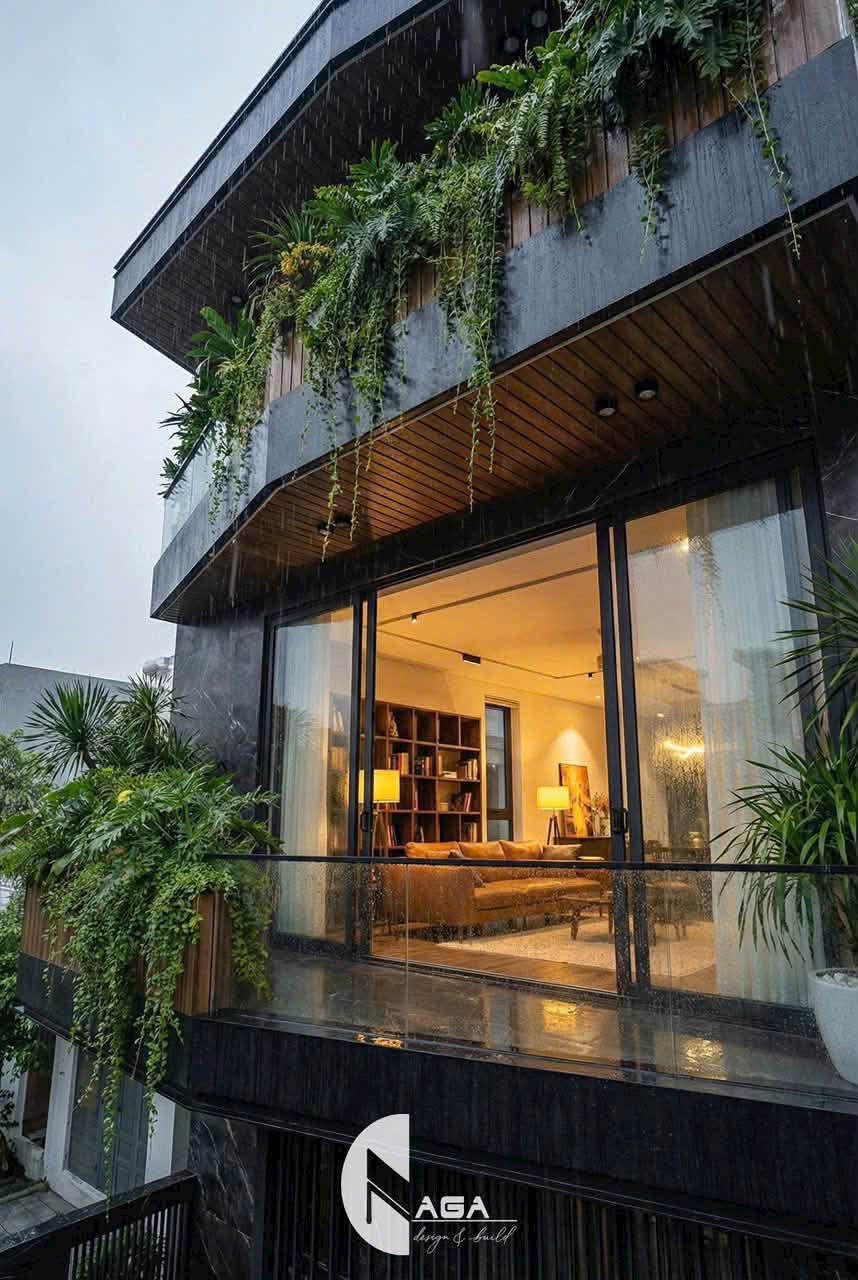 Tòa căn hộ 4 tầng có thang máy, sau lưng MT LÊ VĂN THỨ gần biển VÕ NGUYÊN GIÁP