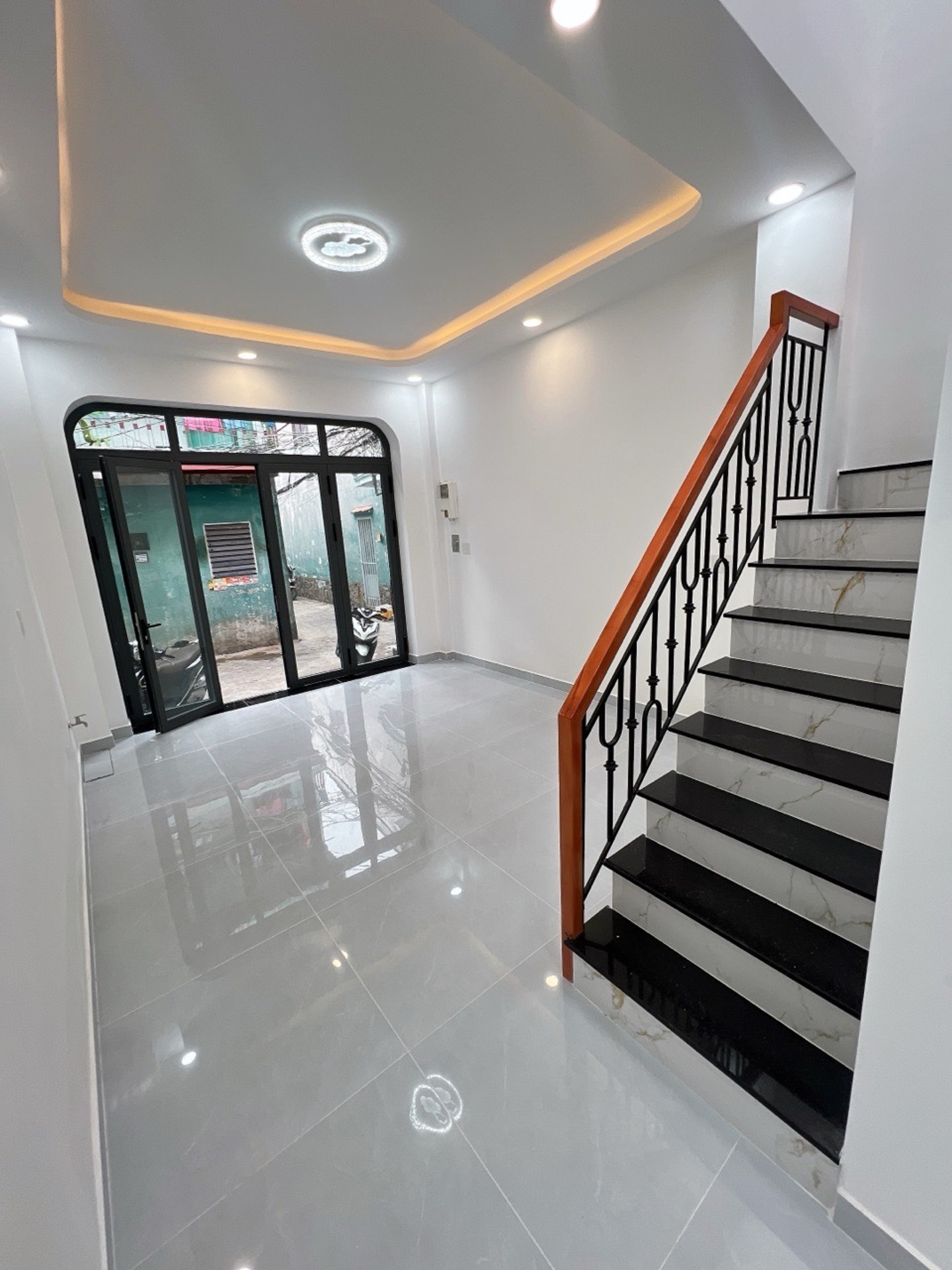 BÁN NHÀ HỒ THÀNH BIÊN - 61M² - 4PN 4WC - SÁT AEON PARKMALL - GIÁ 5.5 TỶ
