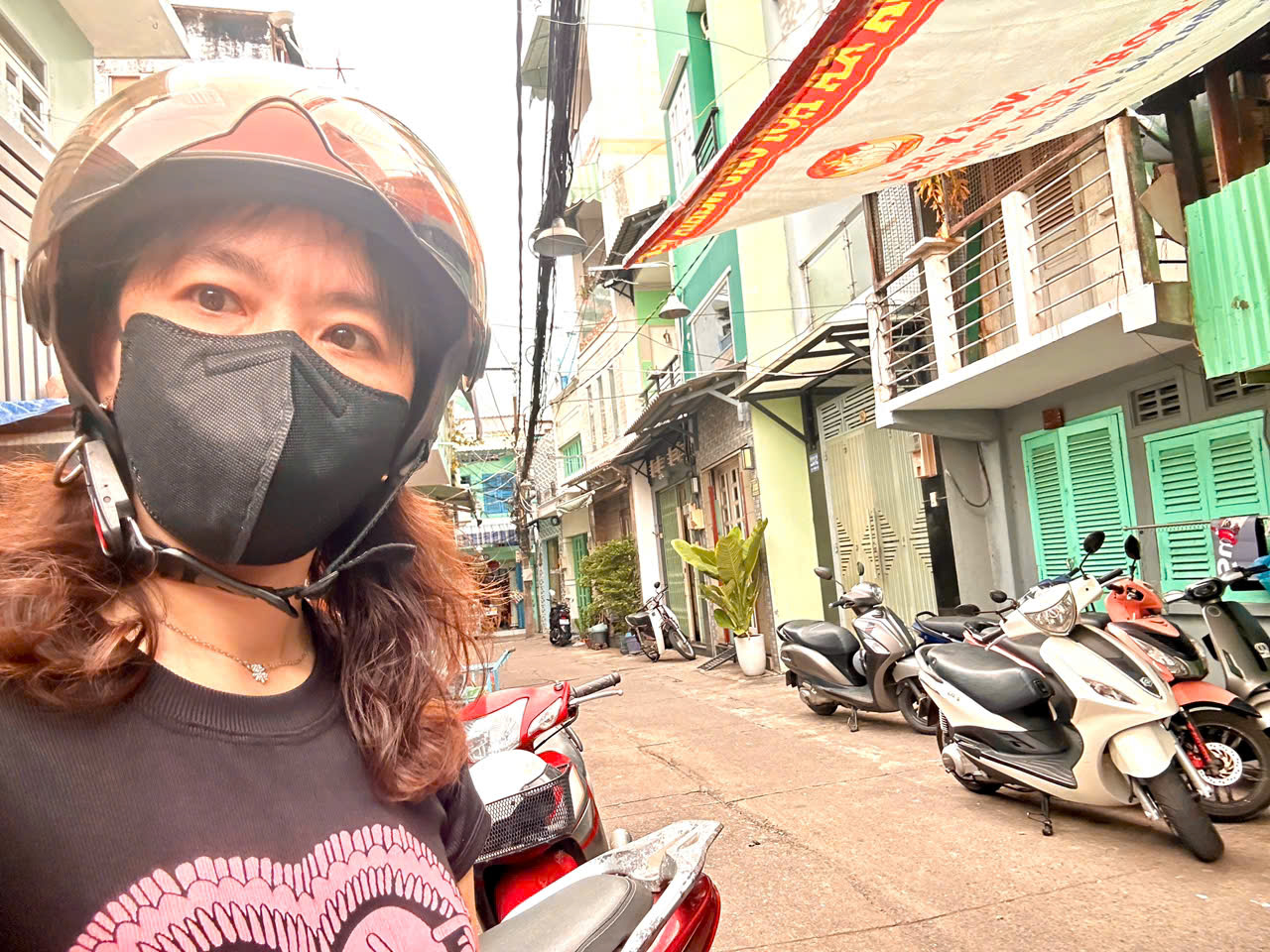 BÁN NHÀ NHỎ XINH- CHỈ 3.7T- Đ.BẾN VÂN ĐỒN- TRƯỚC NHÀ RỘNG 6M- GIAO THƯƠNG GIỮA CẦU NGUYỄN VĂN CỪ- VỚI PHỐ ĐI BỘ NGUYỄN HUỆ VÀ ĐẠI HỌC NGUYỄN TẤT THÀNH.