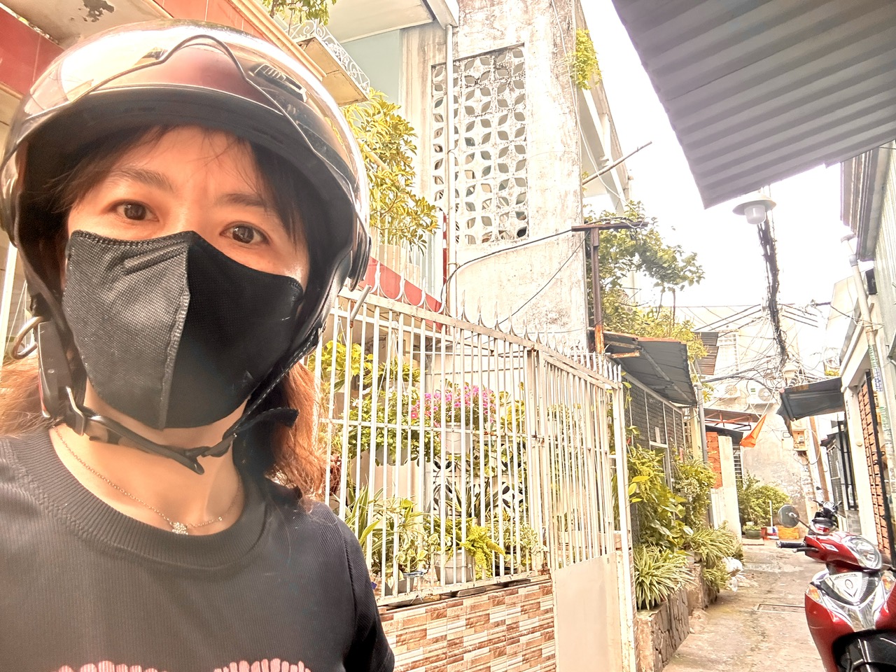 BÁN NHÀ 51M2- NGANG 4.3M CÁCH 50M RA MẶT TIỀN XE HƠI Đ.TÔN THẤT THUYẾT- KẾ NGAY Đ.BẾN VÂN ĐỒN- QUA QUẬN 8- QUẬN 1 CHỈ 3P.