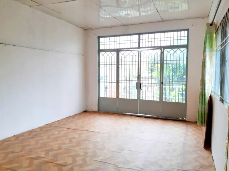 Bán Nhà Linh Xuân Thủ Đức, 100m², Hẻm Xe Hơi Thông, Gần Quốc Lộ 1K, Chỉ 4.55 Tỷ