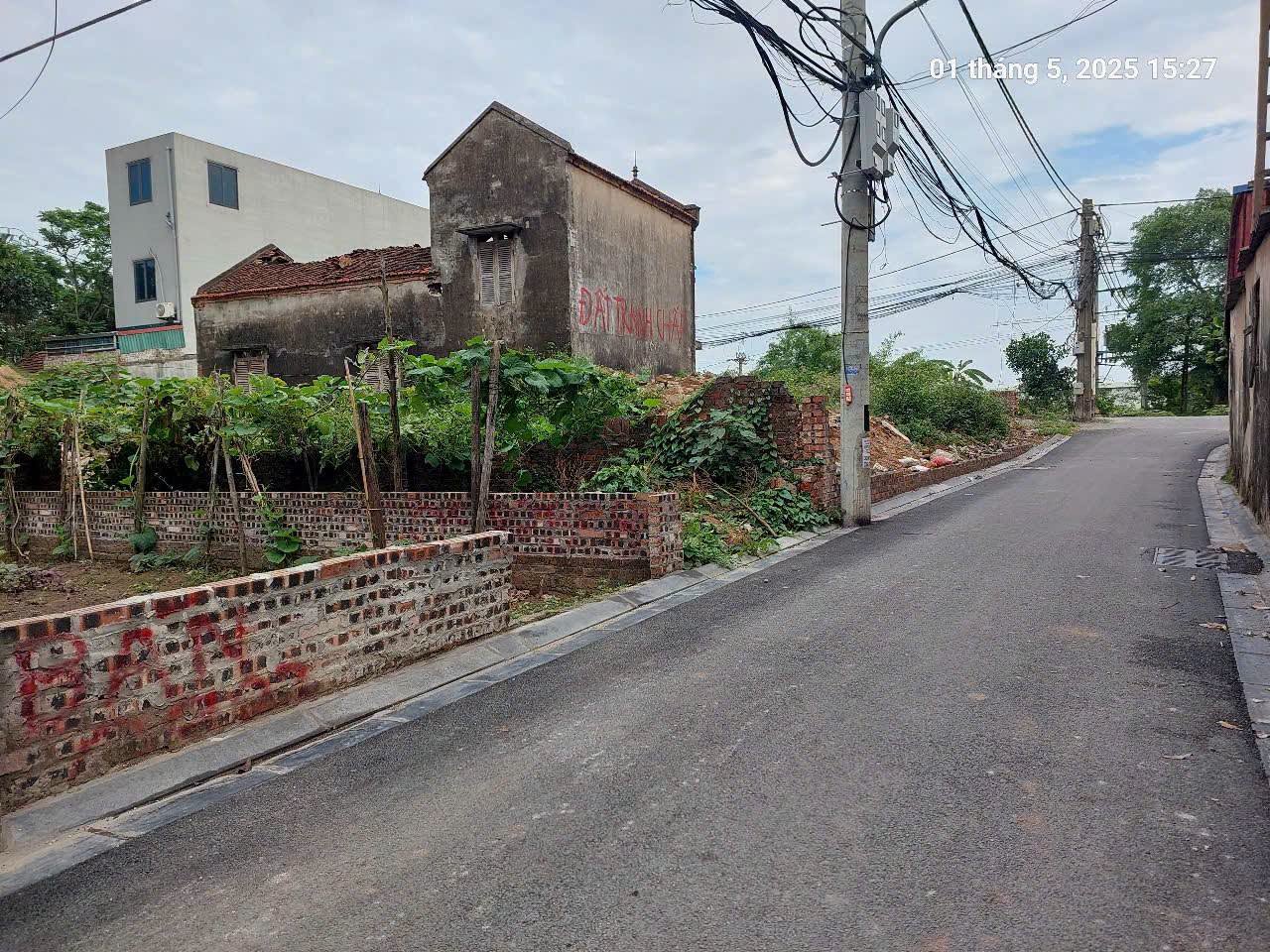 CẦN THANH KHOẢN GẤP.
Xe tải quay đầu tại đất, 59m2, mt5m, 5.75 tỷ, Tiên Dương, Đông Anh.