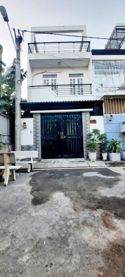 Bán nhà khu dân trí cao an ninh tốt đường số 6 linh xuân thủ đức tphcm LH0909428959.