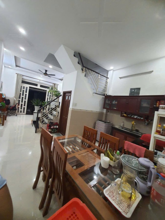 Bán nhà khu dân trí cao an ninh tốt đường số 6 linh xuân thủ đức tphcm LH0909428959.