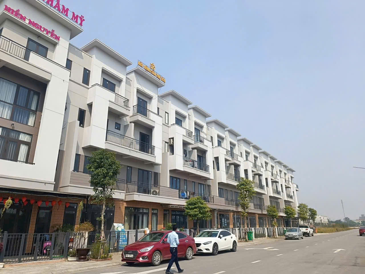 CHỈ 7,7 TỶ SỞ HỮU NGAY LIỀN KỀ 75M ĐANG CÓ DÒNG TIỀN 20TR/THÁNG - CHÂN ĐẾ CHUNG CƯ