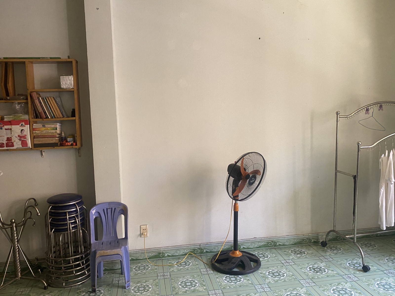 Bán nhà 2 tầng mặt tiền Cù Chính Lan 75m², gần chợ Thanh Khê, giá 9 tỷ