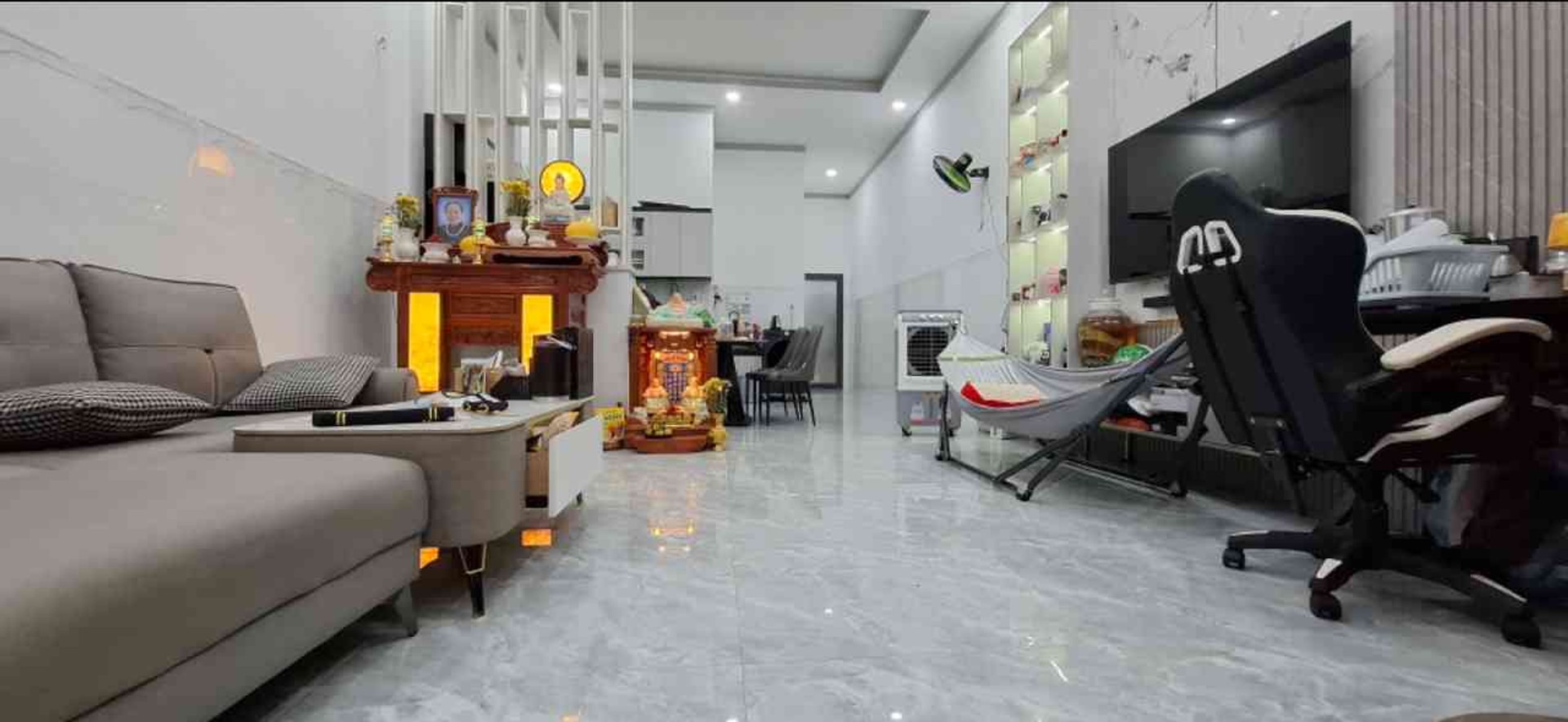 NHÀ ĐẸP DỌN VÀO Ở NGAY – NỘI THẤT CAO CẤP, CHỈ XÁCH VALI VỀ!