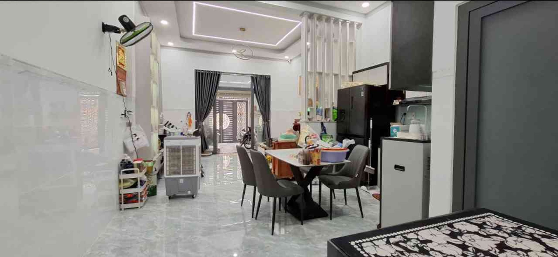 NHÀ ĐẸP DỌN VÀO Ở NGAY – NỘI THẤT CAO CẤP, CHỈ XÁCH VALI VỀ!