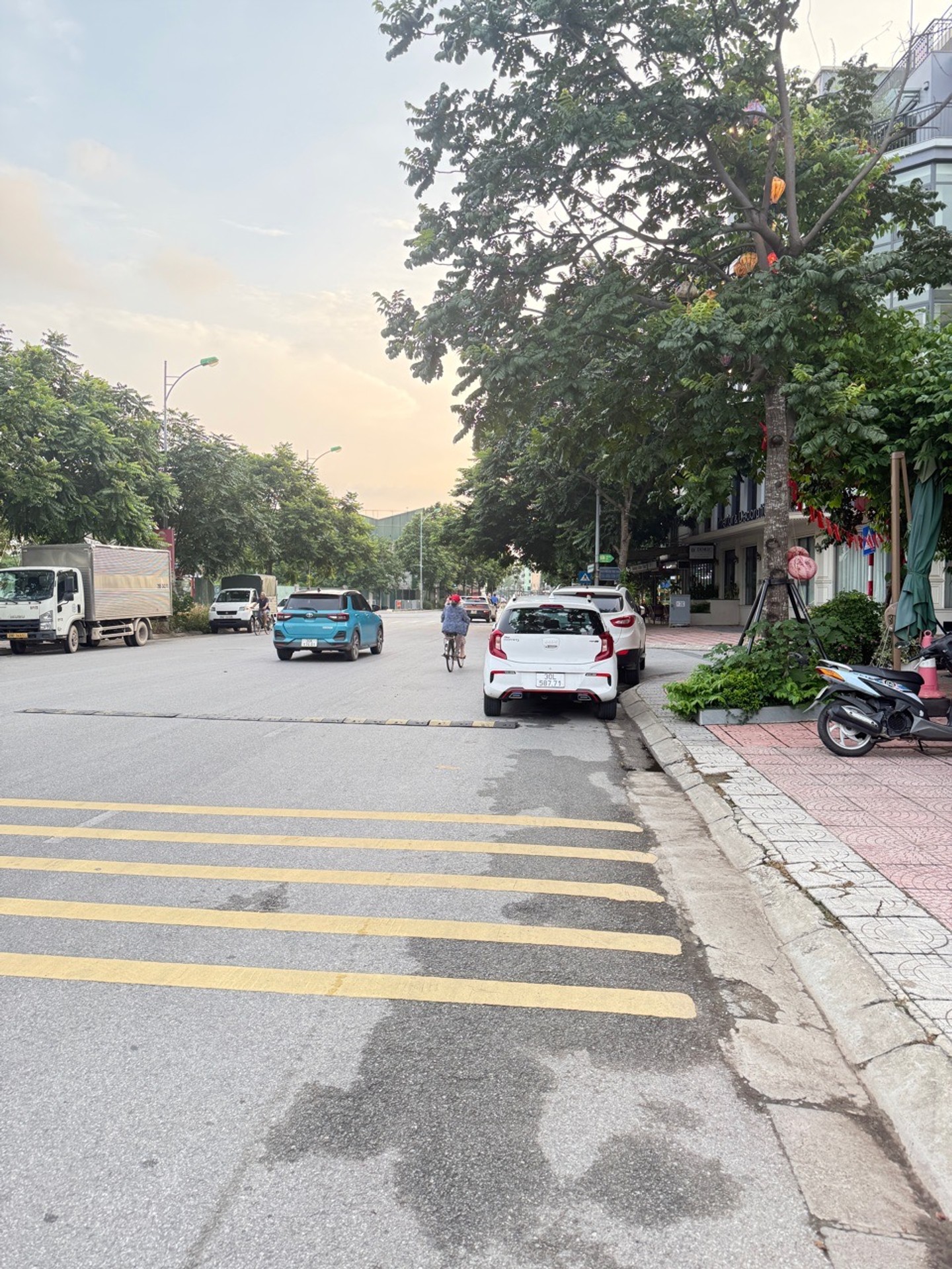 BÁN NHÀ VIỆT HƯNG 90M2- 4 TẦNG- MẶT PHỐ HIẾM, KINH DOANH ĐỈNH CAO- 34.X TỶ