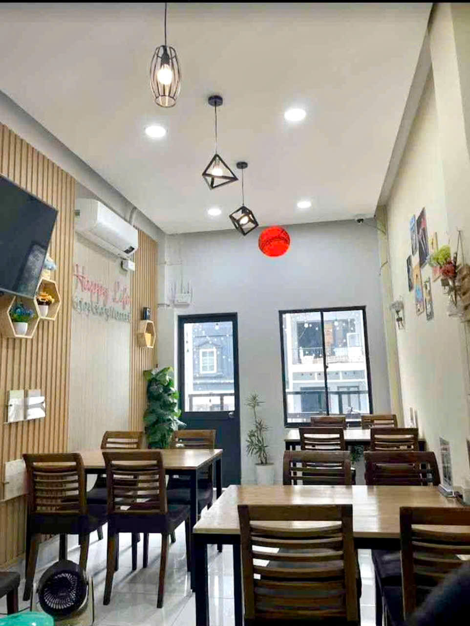 QUẬN 1: CHÍNH CHỦ 0938676685 BÁN NHÀ 4 TẦNG MẶT TIỀN LÊ THỊ RIÊNG, P.BẾN THÀNH- ĐANG SẴN DÒNG TIỀN ĐỀU CHO NHÀ HÀNG HÀN KD- DT 47M2 SH VUÔNG ĐẸP