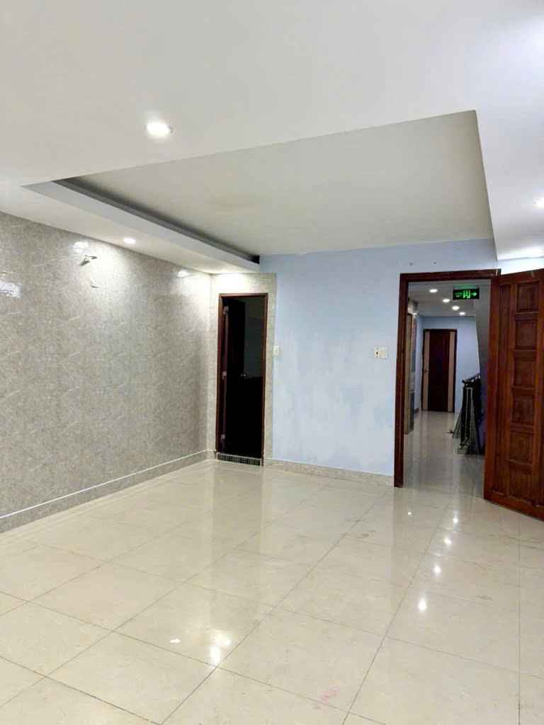 QUẬN 1: CHÍNH CHỦ 0938676685 BÁN TÒA NHÀ 7 TẦNG MẶT TIỀN NGUYỄN THÁI HỌC,P.CẦU ÔNG LÃNH- DT 4M*20M SH VUÔNG ĐẸP- VỊ TRÍ KD NHỘN NHỊP KHAI THÁC DÒNG TIỀN SIÊU ĐỈNH