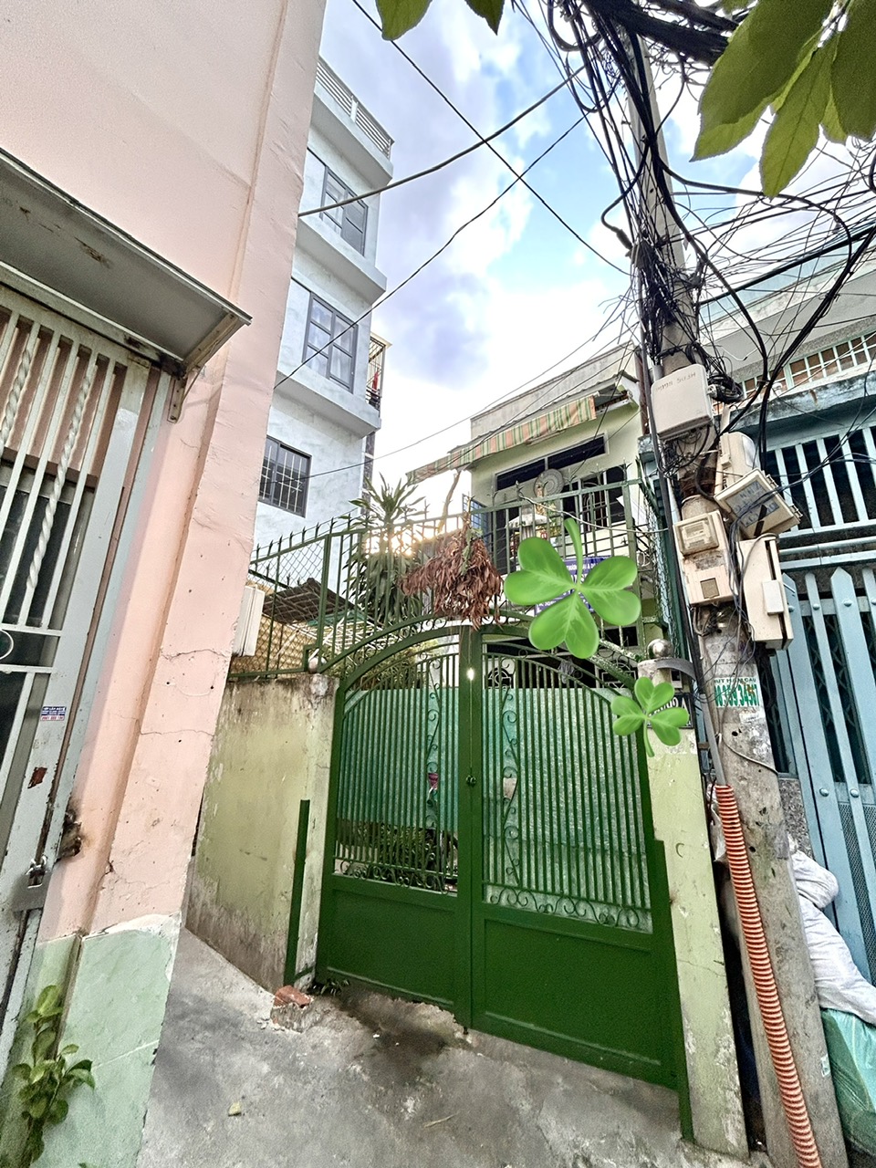 BÁN NHÀ NGANG NỞ HẬU 6.6M Đ.TÔN THẤT THUYẾT- DTSD 226M2-  MÀ CHỈ CÓ 7.3T- LƯU THÔNG KHÁNH HỘI- HOÀNG DIỆU- BẾN VÂN ĐỒN.