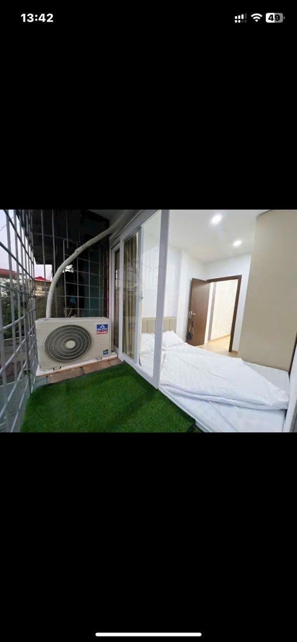 Tập thể ngân hàng chùa bộc . Còn mới 70% . 
Không nằm trong việc QH. 
Giá 3.3 tỷ sở hữu tầng 3 . Sổ đỏ chính chủ . 
Em Hà : 0944493291.