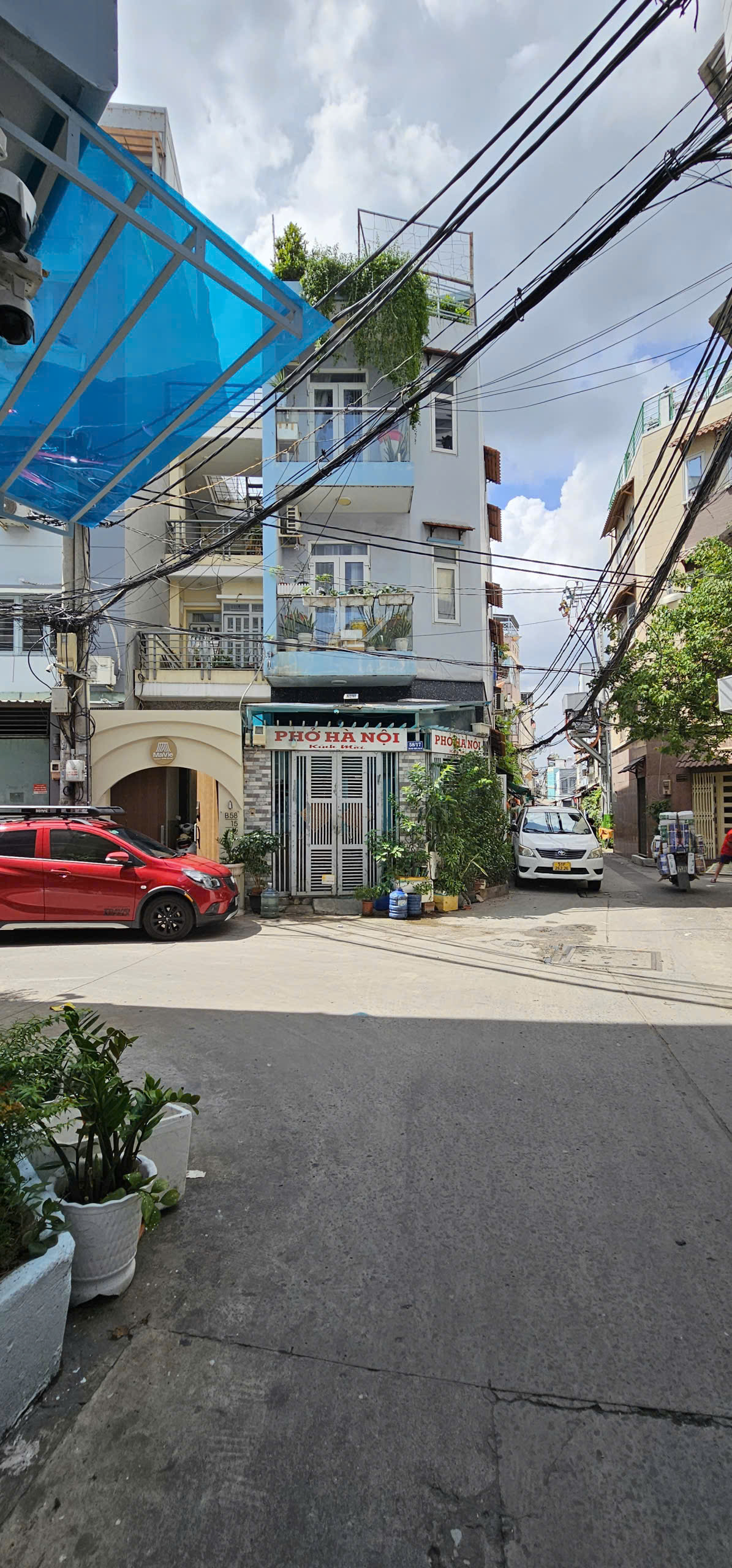 bán nhà xe hơi tới nhà q4
Ngang 3.5 x 9 đúc bê tông có 3đ