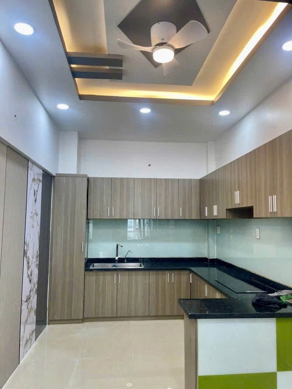 Bán nhà mới - HXH 8m Tô Hiến Thành - Sư Vạn Hạnh, 3x20m, 5 Tầng - 6PN, hạ còn 11,8 Tỷ.-3