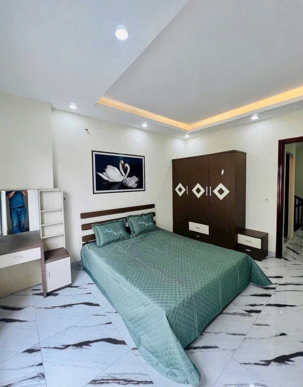 Nhà 5T tổ 14 Yên Nghĩa, lô góc DT35m2, MT4.2m, ÔTô KD giá 5.99 tỷ Hà Đông