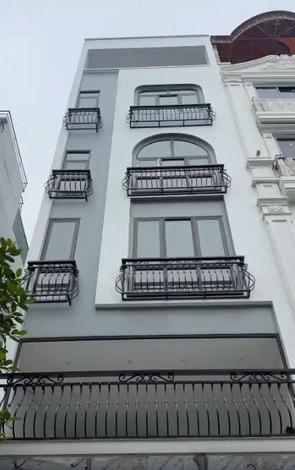 Cho thuê nhà 7 tầng tại lô 30 liền kề 6 KĐT Đại Thanh, Thanh Trì, Hà Nội