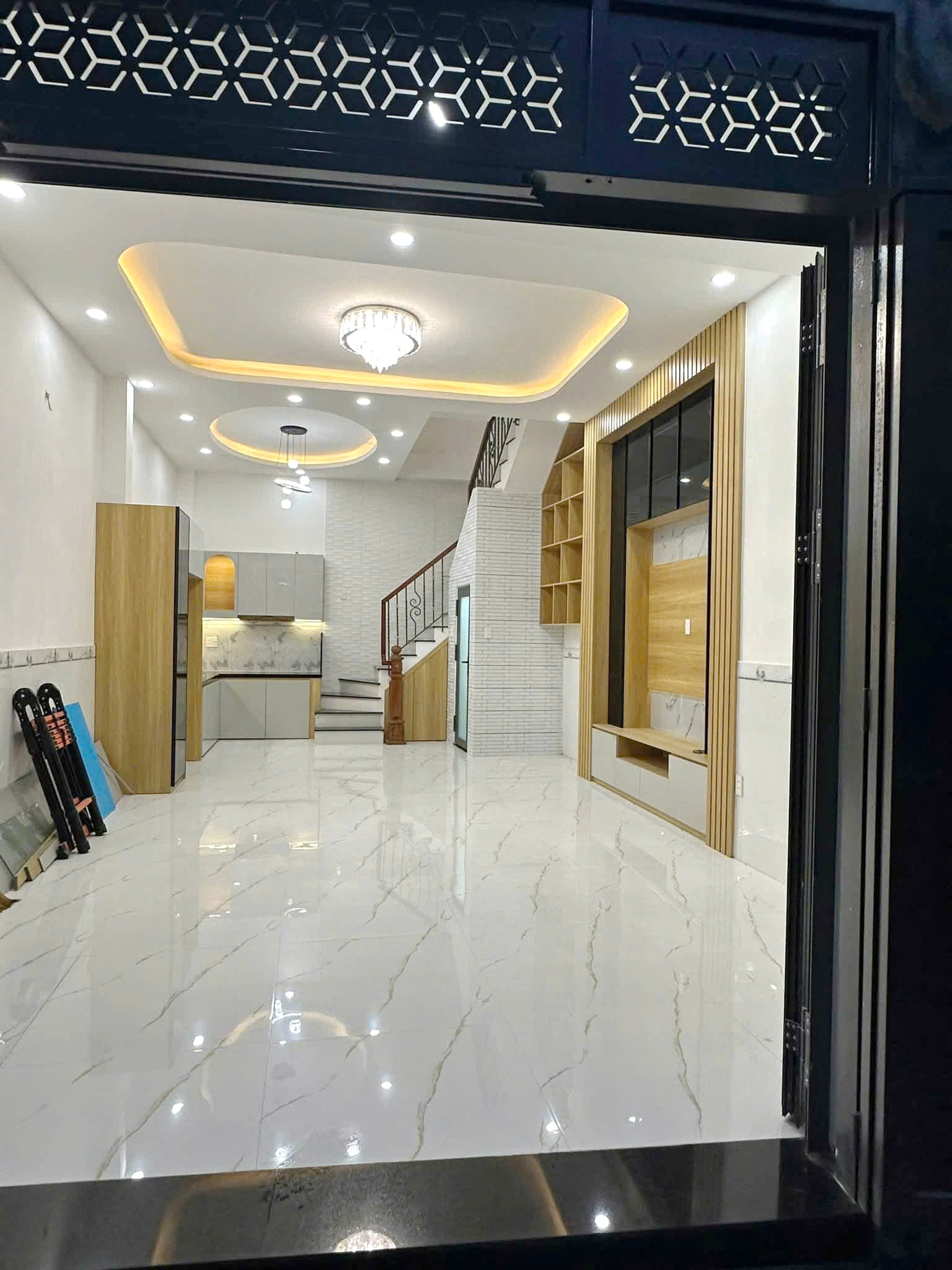 Nhà cách mặt tiền 1 căn Bông Sao P5Q8, Giá : 7 Tỷ 280 Triệu