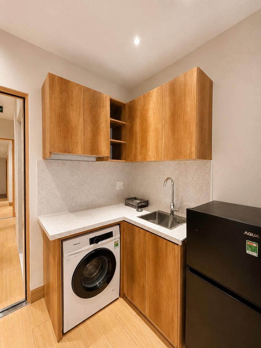 TÒA NHÀ DÒNG TIỀN 70 TRIỆU/THÁNG - TRUNG KÍNH, CẦU GIẤY - 10 CĂN HỘ KK - 50 M2 x 6 TẦNG - 15,6 TỶ
