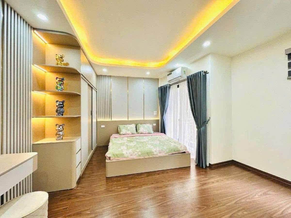 NHÀ ĐẸP 7 TẦNG THANG MÁY  THÁI THỊNH, ĐỐNG ĐA - 40 M2 - MT 5,5 M - 15,2 TỶ