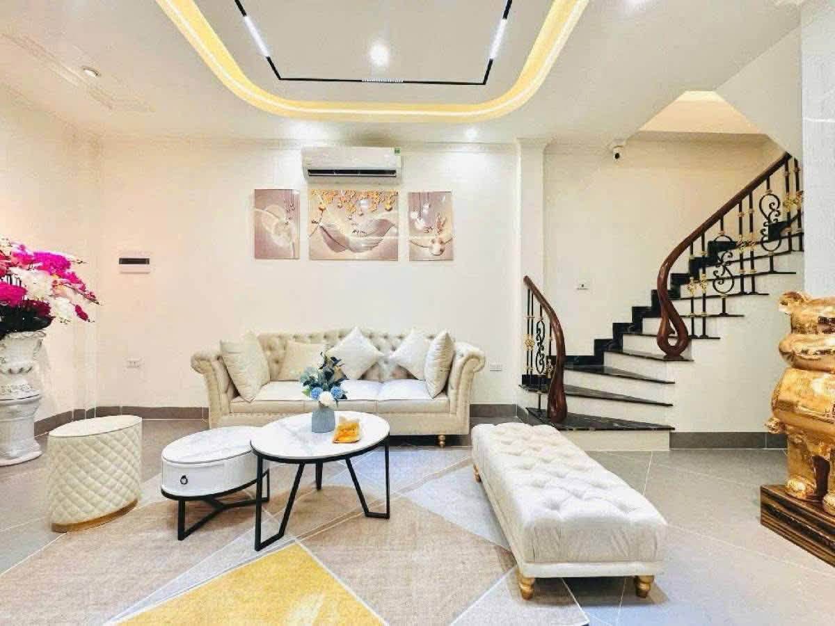 NHÀ ĐẸP 7 TẦNG THANG MÁY  THÁI THỊNH, ĐỐNG ĐA - 40 M2 - MT 5,5 M - 15,2 TỶ