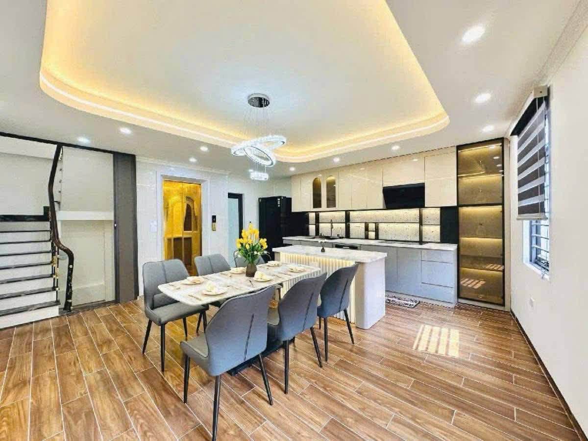 NHÀ ĐẸP 7 TẦNG THANG MÁY  THÁI THỊNH, ĐỐNG ĐA - 40 M2 - MT 5,5 M - 15,2 TỶ-4