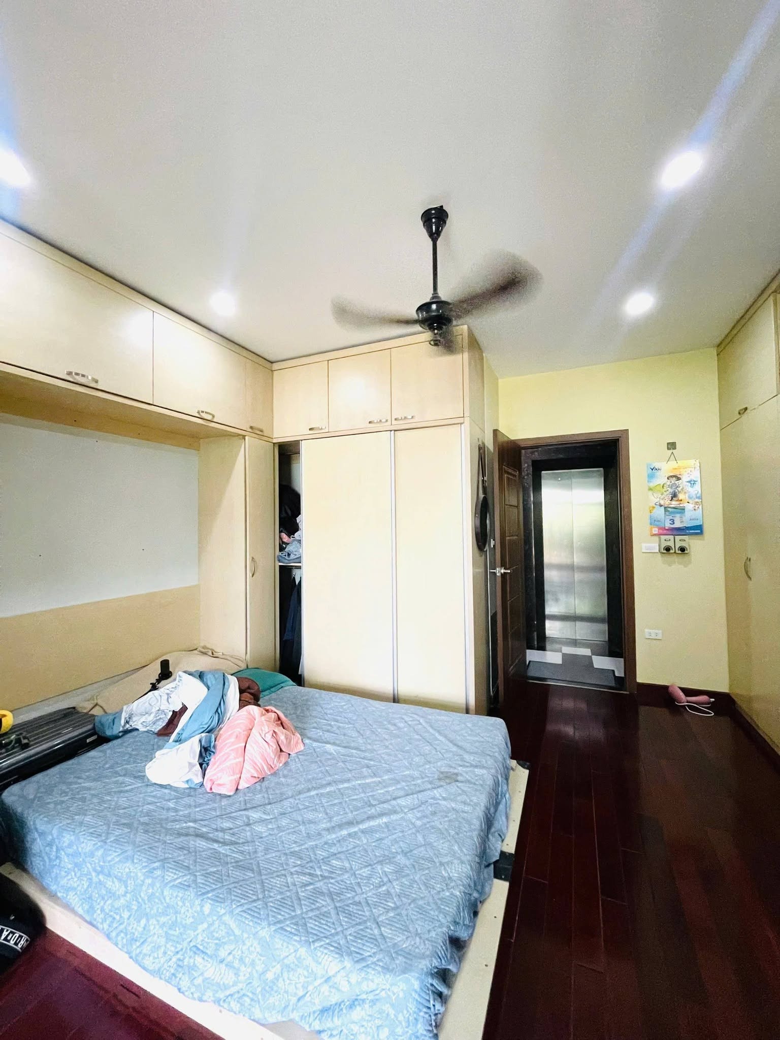Bán nhà Lý Quốc Sư, 5 tầng, mặt tiền 8.5m, 50m2, giá 34.5 tỉ, homestay, apartment