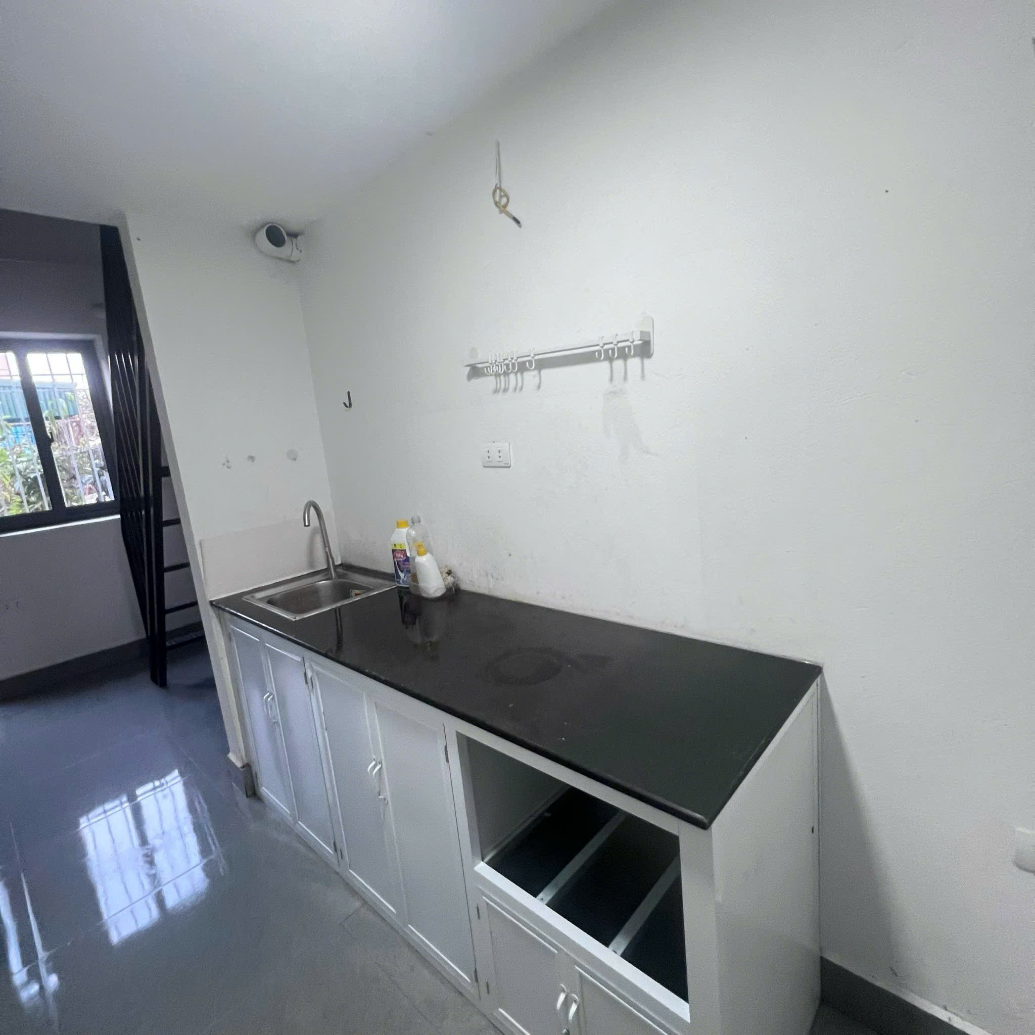 Cho thuê gấp căn hộ chung cư 1 ngủ, 1 khách phường Tứ Liên, Tây Hồ-3