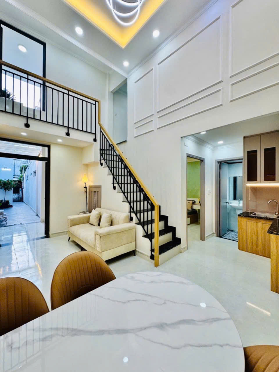 BÁN NHÀ HẺM BA GÁC ĐƯỜNG XVNT, Q.BÌNH THẠNH 123,5 M2 SHR CHỈ 5TỶ38. LH:0792022984.