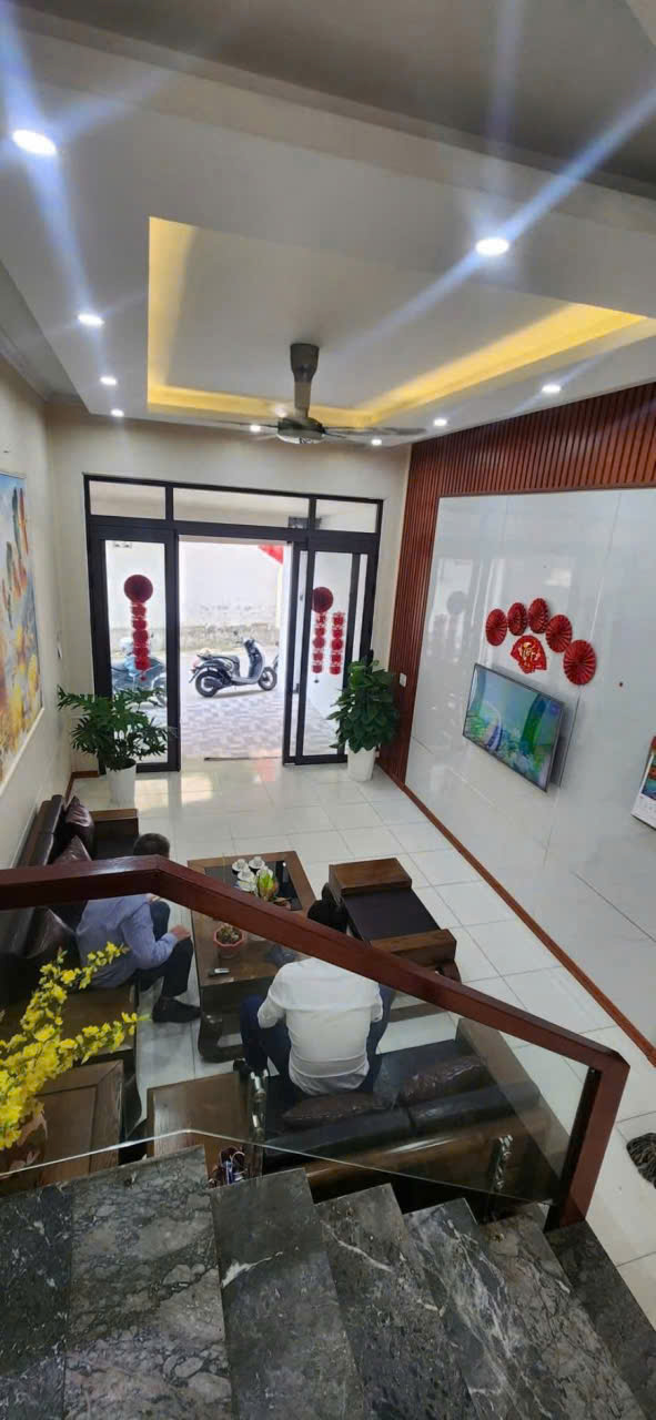Nhà 3 tầng Vũ Hựu Thanh Bình 79m2 thêm 20m2 dôi dư ngõ ô tô giá 3.x tỷ