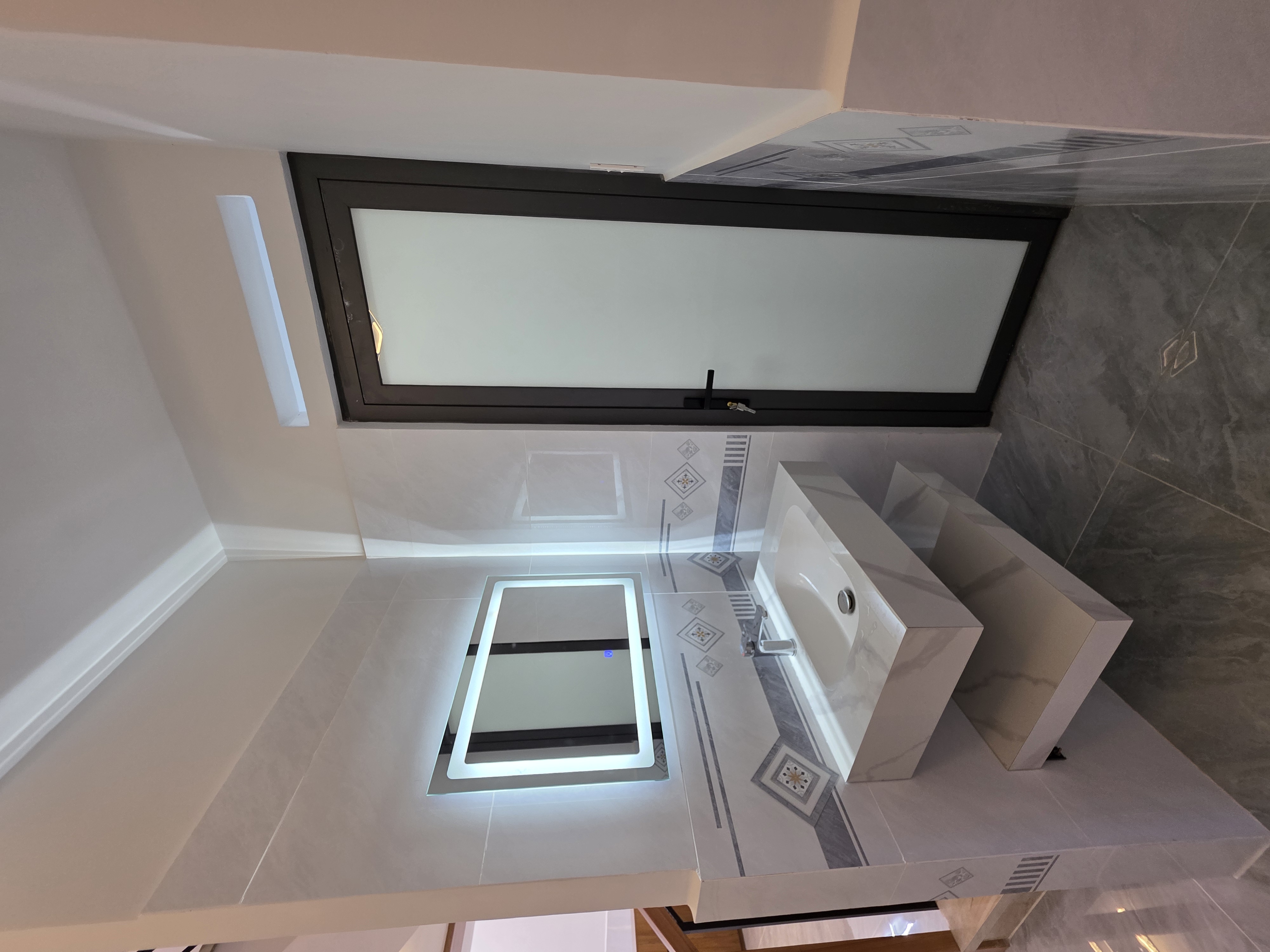CHÍNH CHỦ CẦN BÁN NHÀ MẶT TIỀN 80M² TÂN XUÂN, SHR , 5.2 TỶ. LH:0909635789.
