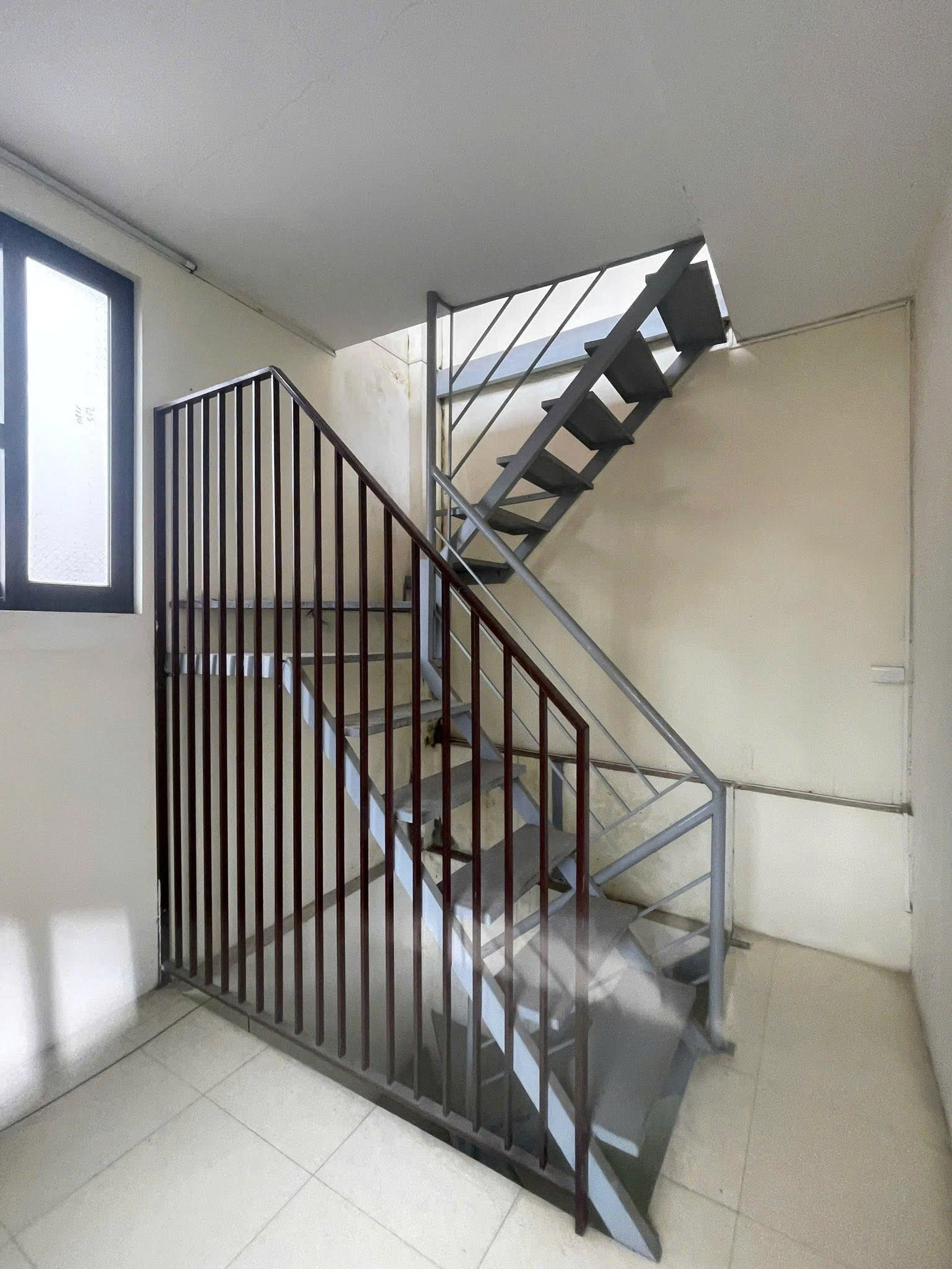 CHO THUÊ NHÀ NGUYÊN CĂN 2 MẶT THOÁNG TẠI PHÚ THƯỢNG, TÂY HỒ,  HÀ NỘI - GIÁ 6TR/ THÁNG
