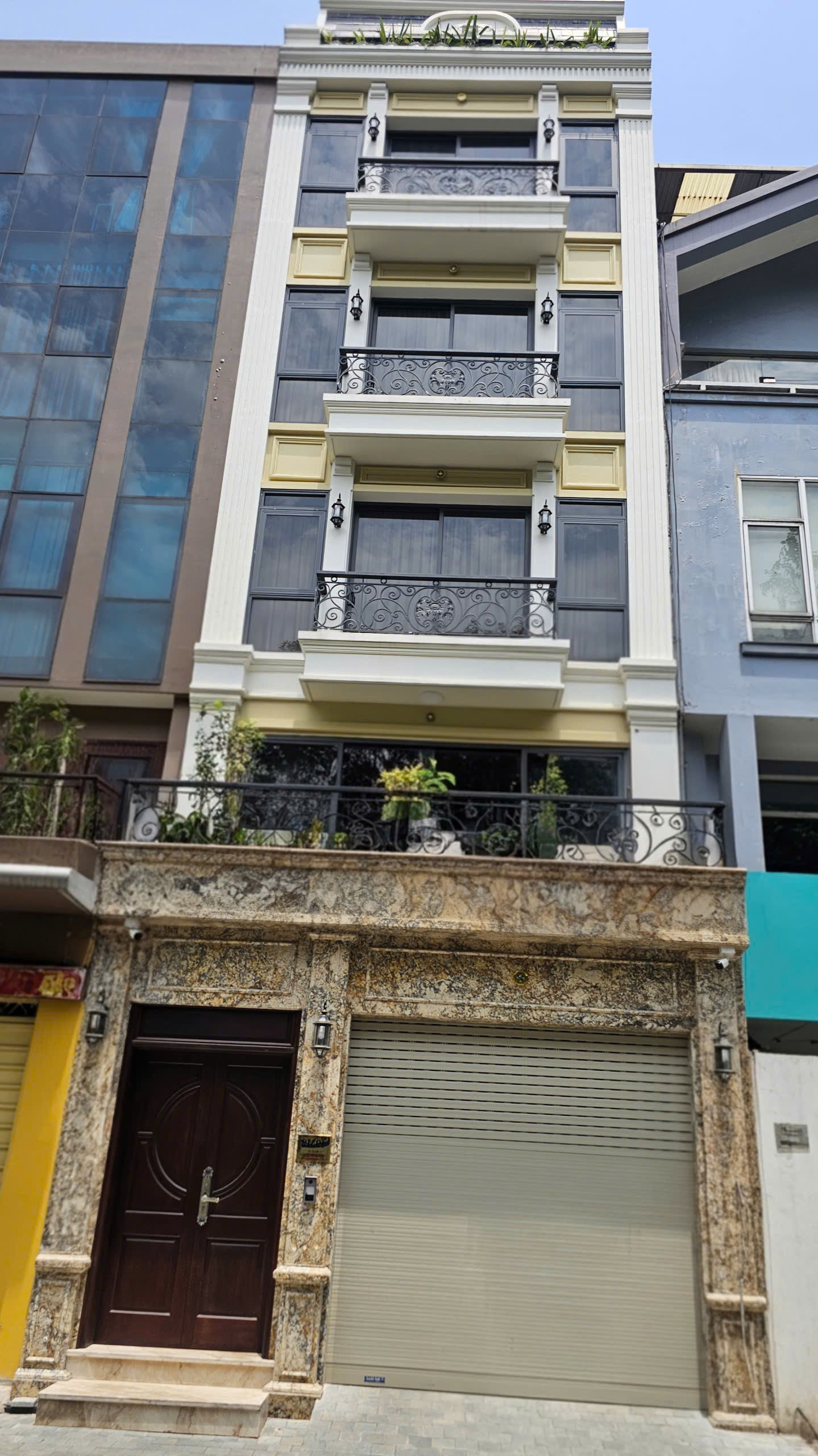 Cho thuê nhà, 105m2_ 5T; Hoàng Cầu, La Thành, Đặng Tiến Đông -24 tr