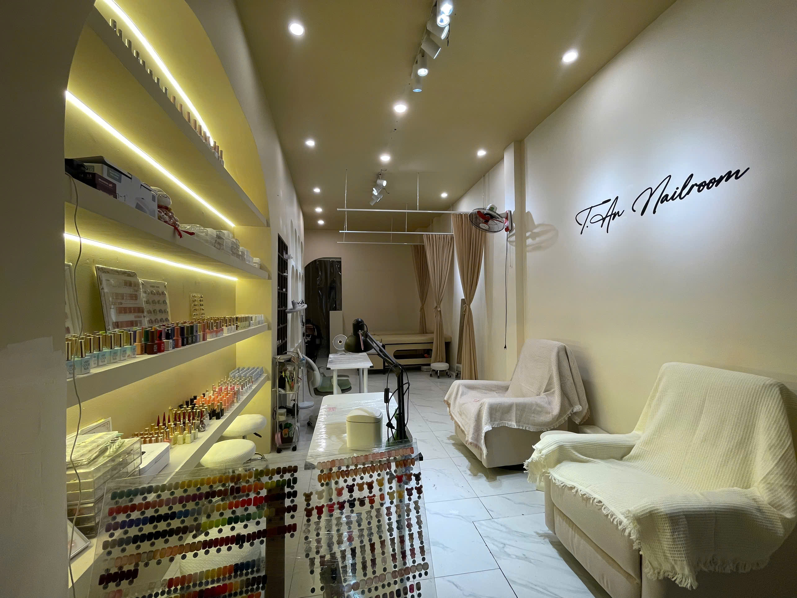 CHO THUÊ MẶT BẰNG SPA – FULL ĐỒ, CHỈ CẦN VÀO LÀM! Không cần đầu tư setup – Không mất thời gian hoàn thiện – Chỉ cần vào là kinh doanh ngay