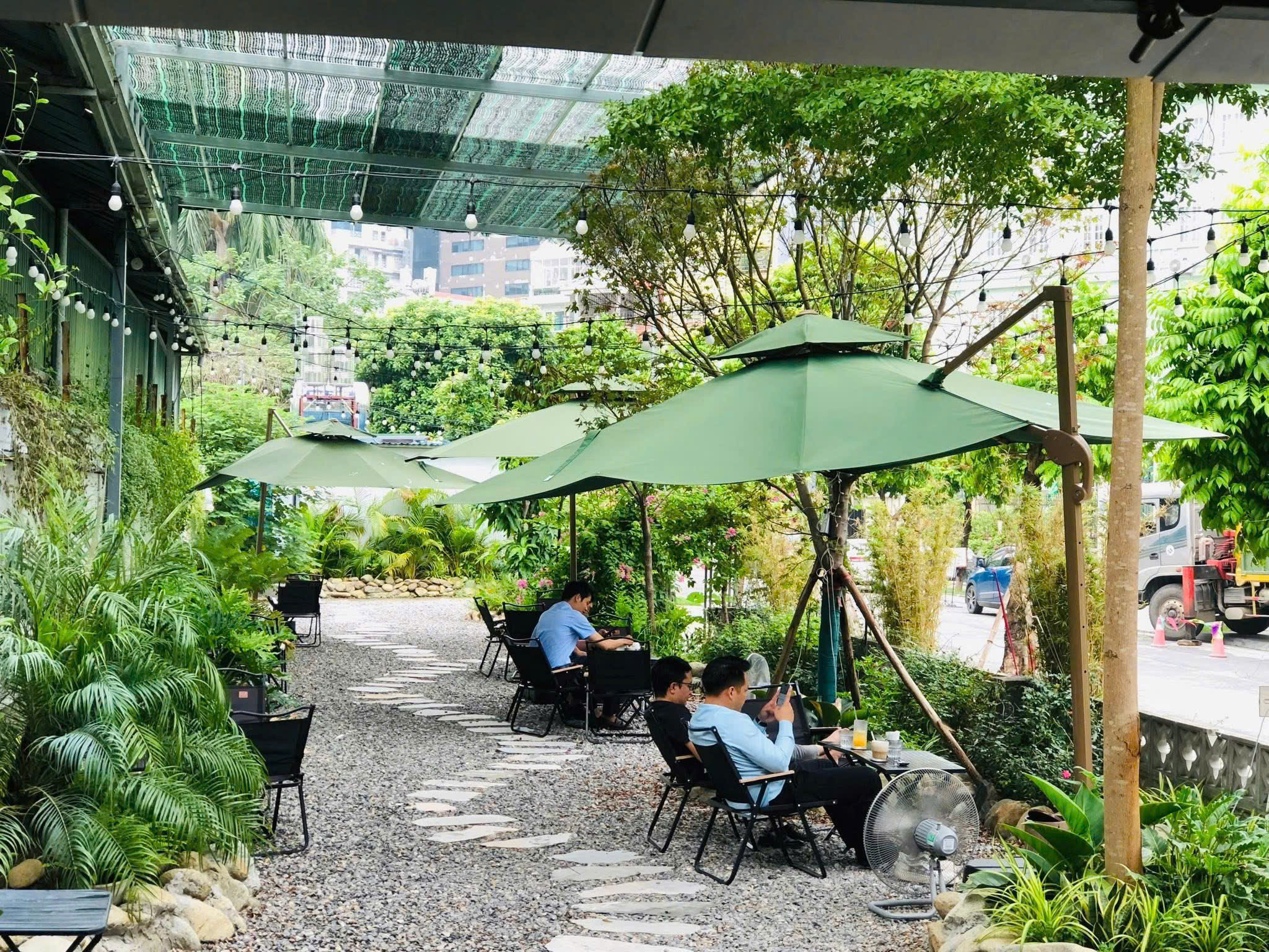 CHO THUÊ HOẶC SANG NHƯỢNG QUÁN CAFE MẶT TIỀN ĐẸP – VỊ TRÍ KINH DOANH ĐẮC ĐỊA TẠI PHƯỜNG NGHĨA ĐÔ, CẦU GIẤY, HÀ NỘI-4