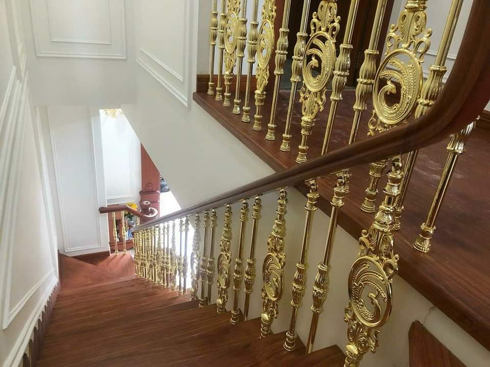 Cho thuê nhà, Lạc Long Quân, Võ Chí Công, THANG MÁY, 331m2x 4T -59 tr