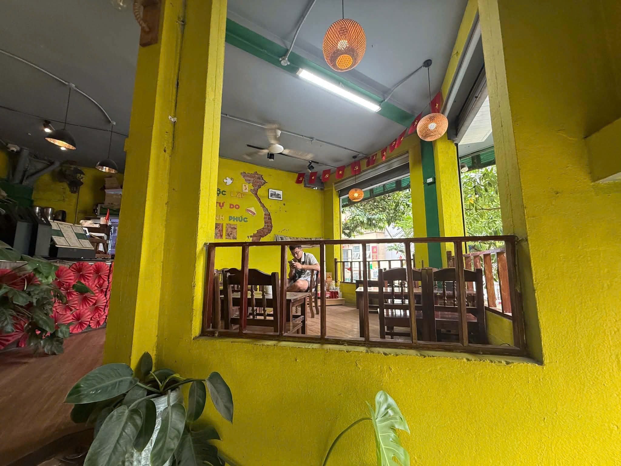 GÓC THỦ ĐÔ - VINTAGE CAFE Địa chỉ: 160 Nguyễn An Ninh, phường Tương Mai, quận Hoàng Mai, thành phố Hà Nội.
